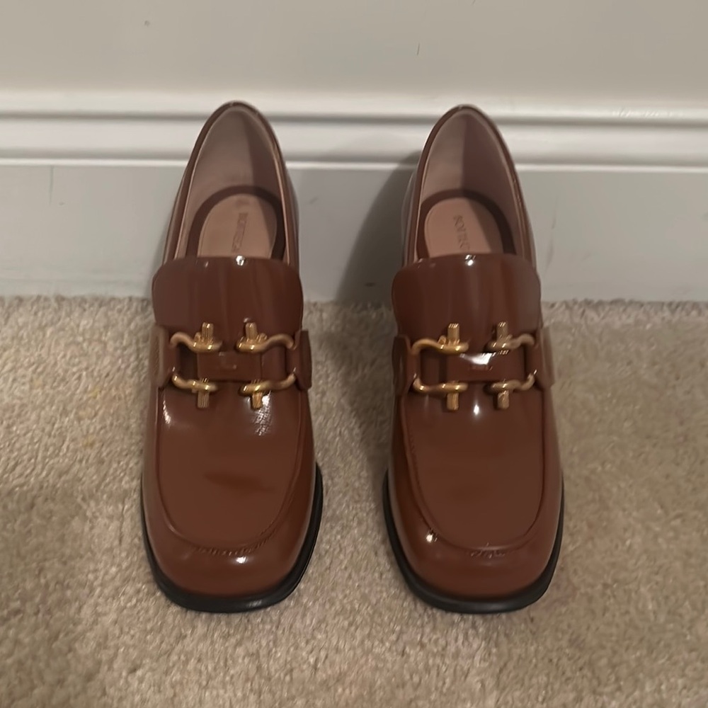 ***New*** Bottega Veneta Leather Loafers in Brown Sugar size 40 IT
